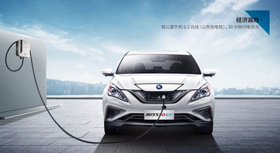 Dong Feng S50 EV Taxi Điện Trung Quốc Với GPS Bluetooth Uber Online Car Hailing