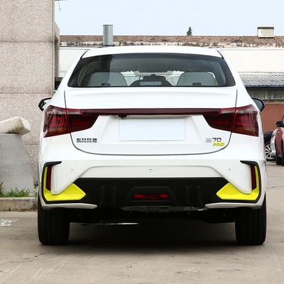 Dong Feng E70 xe taxi điện Trung Quốc Cho chuyến đi trực tuyến Chào tuổi thọ pin 400KM