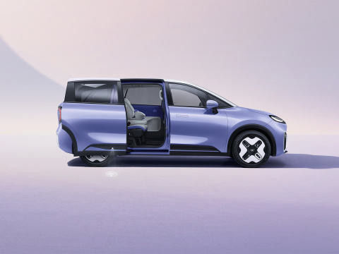 ARCFOX Koala Trung Quốc Electric Sedan MPV nhỏ L2 Hỗ trợ lái xe