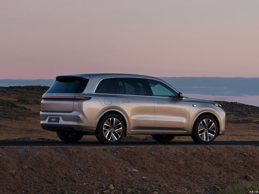LI XIANG L8 ô tô SUV PHEV sang trọng 6 chỗ chạy bằng điện tinh khiết 1315 Kilometers