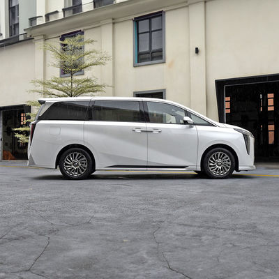 GAC M8 xe hơi nhiên liệu Trung Quốc 5 cửa 7 chỗ MPV động cơ 2.0T