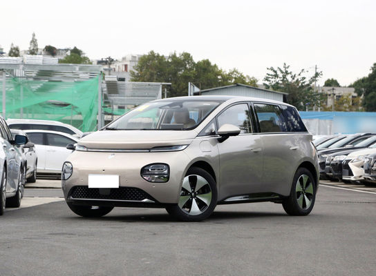 BaoJun Clouds Ev Một chiếc hatchback sedan điện nhỏ với phạm vi 360KM-460KM