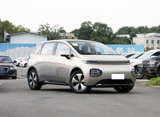 BaoJun Clouds Ev Một chiếc hatchback sedan điện nhỏ với phạm vi 360KM-460KM