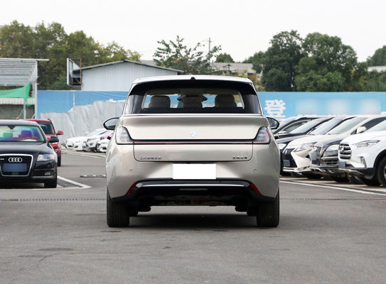 BaoJun Clouds Ev Một chiếc hatchback sedan điện nhỏ với phạm vi 360KM-460KM