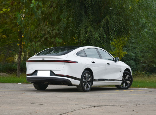 Chang'an A07 Sedan EV Và Reev Hai sự kết hợp tuổi thọ pin 515km (EV) Và 1200km (1.5T Engine Reev)