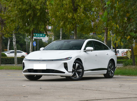 Chang'an A07 Sedan EV Và Reev Hai sự kết hợp tuổi thọ pin 515km (EV) Và 1200km (1.5T Engine Reev)