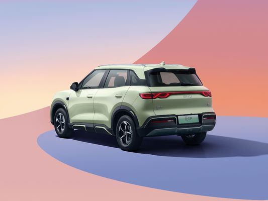 2025 BYD Yuan UP. có tính năng lái xe thông minh mới. phạm vi điện tinh khiết 301KM-401KM. giá trị tốt nhất cho tiền