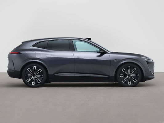 Changan Avatr 07 là một thương hiệu cao cấp mới được tạo ra bởi CATL, Huawei và Chang'an Automobile.làm cho nó trở thành chiếc lái thông minh hiệu quả nhất về chi phí.