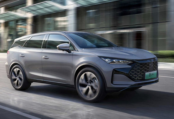 Xe Sedan Điện BYD, Thời gian sạc 8 giờ, Cấu trúc thân xe 5 cửa, Tốc độ tối đa 120 dặm/giờ